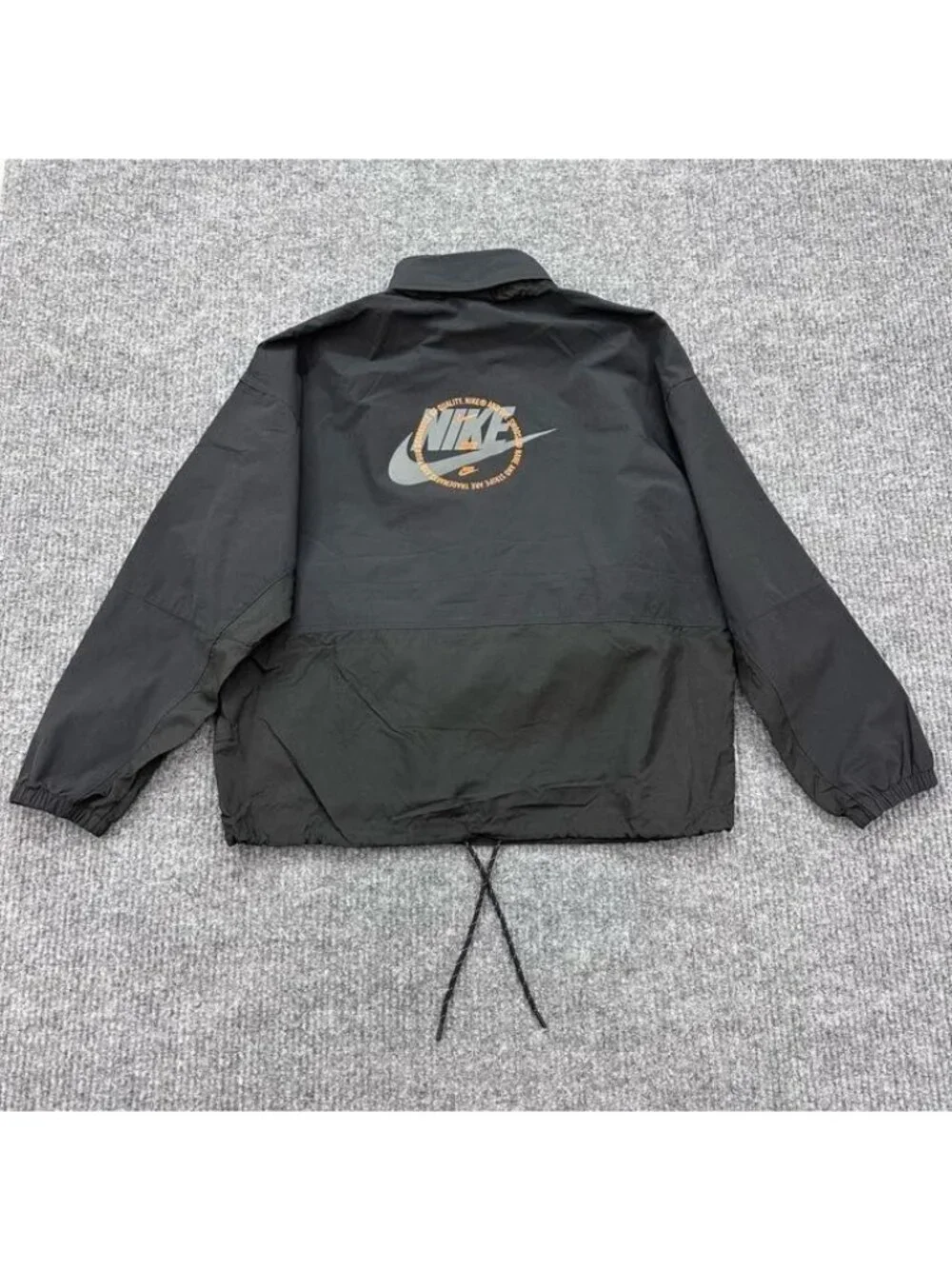 Nike Sportswear Revolution Anorak Utility Jacket DX2321-010 Womens sz Medium NEW